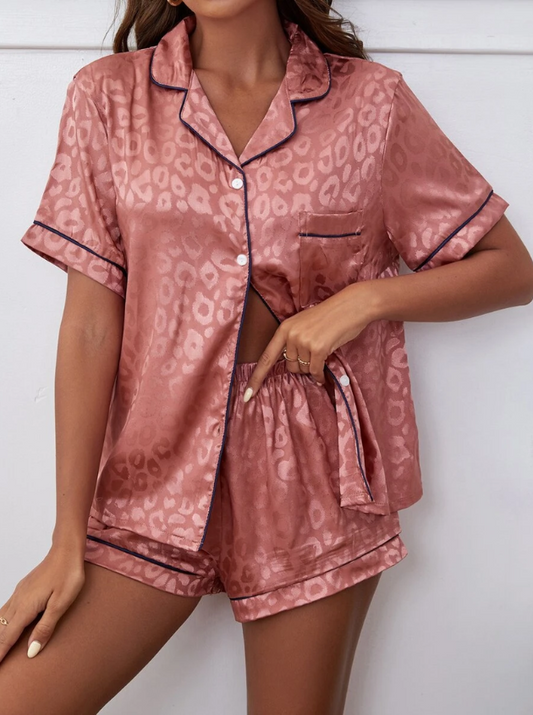 Pyjama-Set aus Satin mit Leopardenmuster