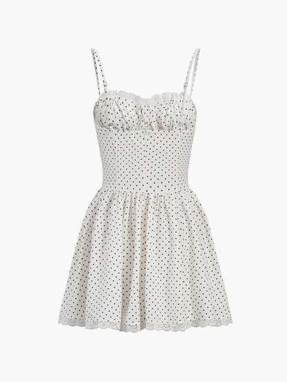 Kurzes geknotetes Cami-Kleid mit Polka-Dots