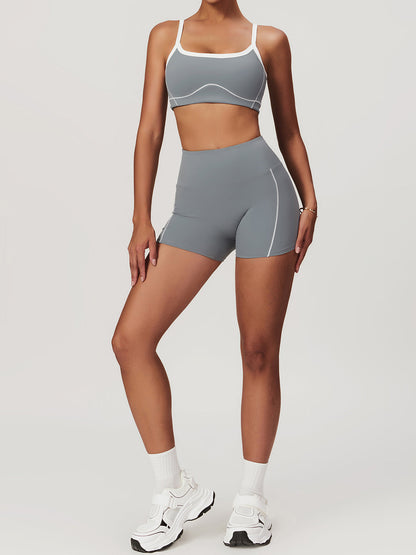 Nahtloser Sport Set mit Kontrastbändern